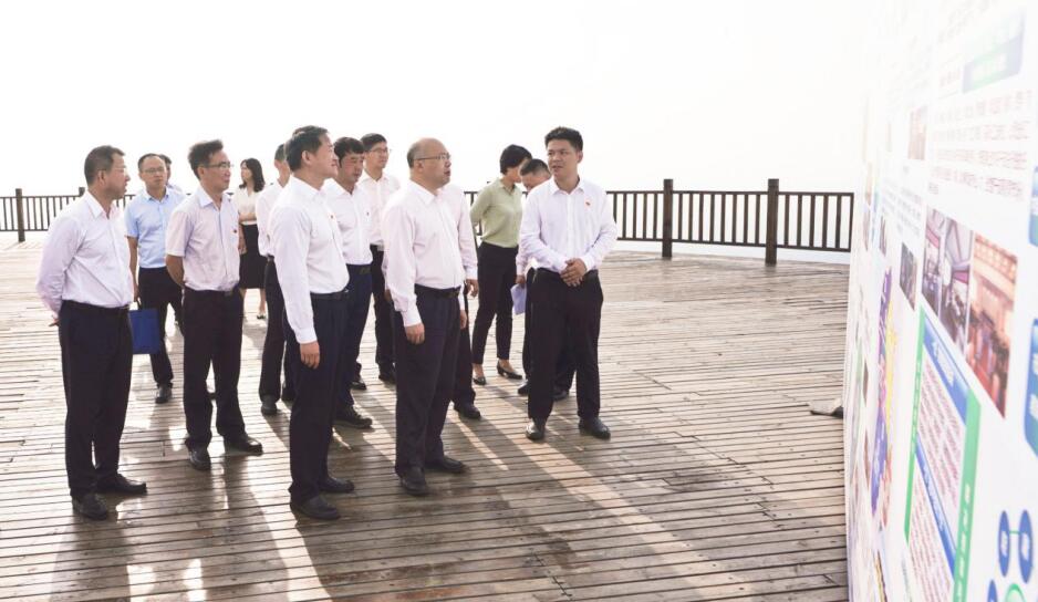 省委常委、组织部长王正谱到四川PT视讯集团调研指导工作