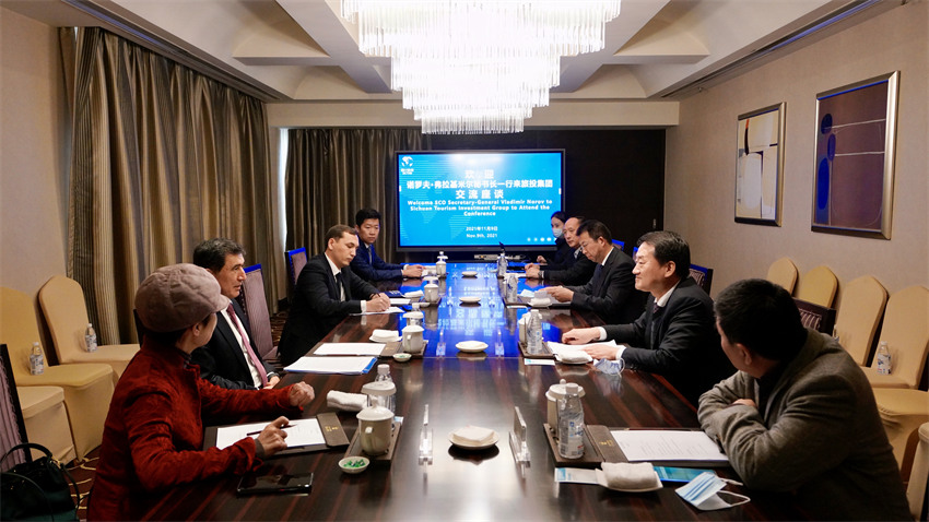 PT视讯集团党委书记、董事长任丁会见上合组织秘书长诺罗夫一行