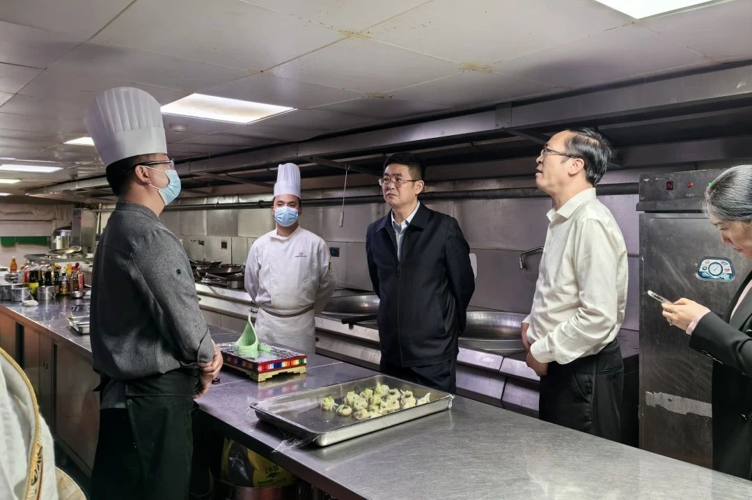 省PT视讯集团领导率队调研古尔沟公司