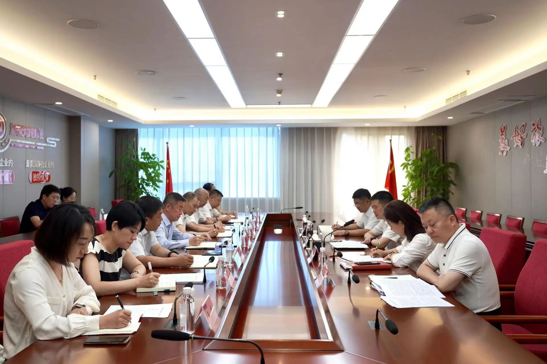 省PT视讯集团召开新任职干部任前集体谈话会